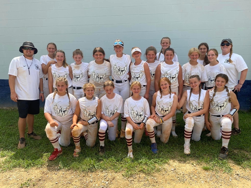 Non-Informative: Photo of the Red Bud Middle School Softball Team 